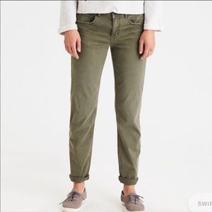 Olive green tomgirl American eagle pants